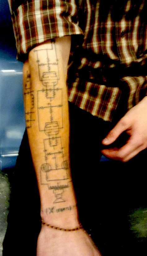 Amptattoo Blueprint Tattoo Technical Drawings, Schematic Tattoo Ideas, Schematic Tattoo, Circuit Tattoo, Mechanical Tattoo, Retro Pics, Razor Cuts, Shop Small Quotes, Guitar Tattoo