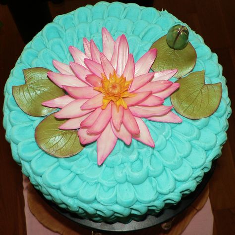 Lotus Flower Birthday Cake! - CakeCentral.com Lotus Flower Cake, Velvet Birthday Cake, Red Velvet Birthday, Red Velvet Birthday Cake, Flower Birthday Cake, Lotus Cake, Birthday Beer Cake, Flower Cake Design, Homemade Cream Cheese