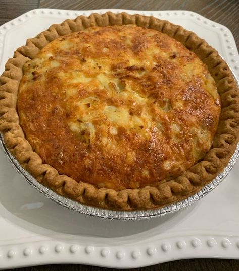 Crab Cake Casserole, Seafood Pie Recipe, Crab Pie Recipe, Crab Pie, Crab Quiche, Jumbo Lump Crab, Deep Dish Pie, Lump Crab Meat, Crab Dishes