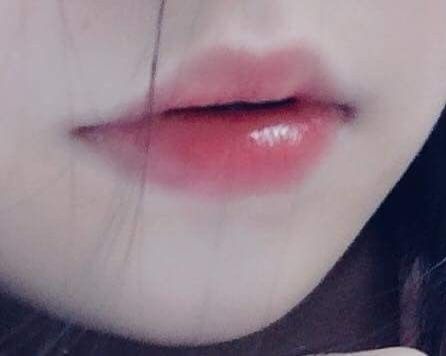 Small Lips Aesthetic, Heart Lips, Small Lips, Fotografi Digital, Cool Makeup Looks, Beauty Goals, Perfect Lips, Pretty Skin, Mode Kpop