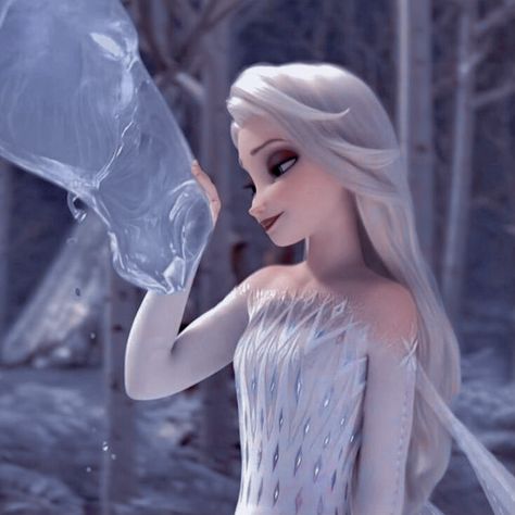 Elsa Icon, Princesa Anna Frozen, Elsa From Frozen, New Disney Movies, Frozen Wallpaper, Disney Queens, Frozen Pictures, Disney Princess Elsa, Disney Icons