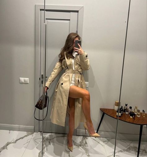 Classy Trendy Outfits, The Perfect Girlfriend, Dinner Fits, Parisian Lifestyle, Classy Girl, Vogue Beauty, Blazer Outfit, Outfit Inspiration Fall, Cold Weather Outfits