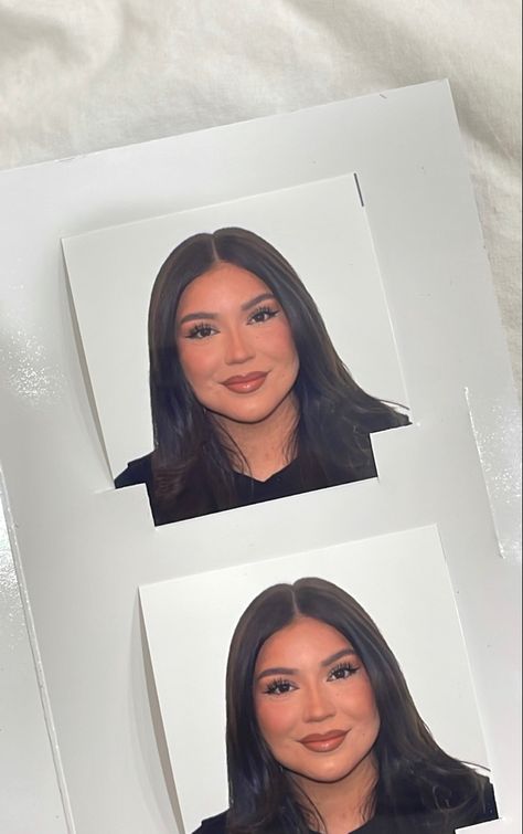 Drivers Lisence Photos Makeup, Passport Photo Aesthetic, Passport Picture Outfit, Passport Picture Makeup, Passport Photo Makeup, Pretty Id Card Picture, Passport Makeup, Passport Picture, Passport Pictures