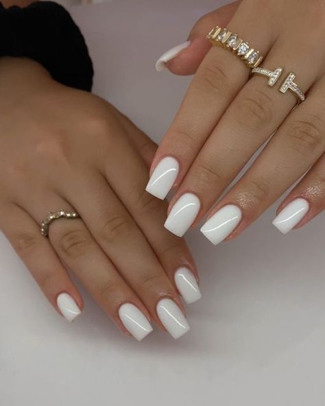 Are you in search of some attractive white nail designs to experiment with during this season? If yes, then you have landed on the right article! As summer is approaching, I have curated a list of my preferred styles to offer you some ideas. I have included various designs ranging from abstract to indie to cater to different preferences.Many of these styles can be easily replicated in the comfort of your own home! If you’re interested in trying a matte style, Short White Classy Nails, White Nail Manicure, White Square Nails Acrylics, White Design Gel Nails, Winter White Nails Short, Little Nails Ideas, Elegant White Nails Classy, White Acrylic With Design, White Nails Acrylic With Design