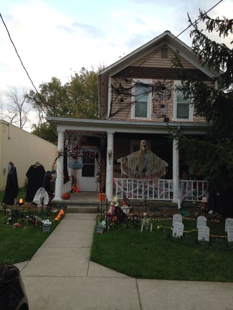 My house decorated for Halloween House Decorated For Halloween, Halloween Decorated House, American House Exterior, Usa House, American House, Haunted Houses, Tiktok Video, Halloween Home Decor, Hallows Eve