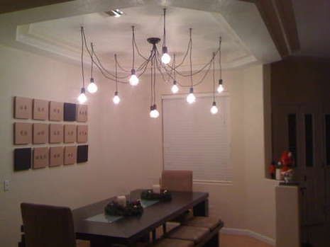 Hemma cords "chandelier" hack. I like the idea but would do something more with it... Make Chandelier, Chandeliers Diy, Spider Lights, Light Fixture Ideas, Stairwell Chandelier, Edison Chandelier, Spider Light, Custom Chandelier, Edison Lighting