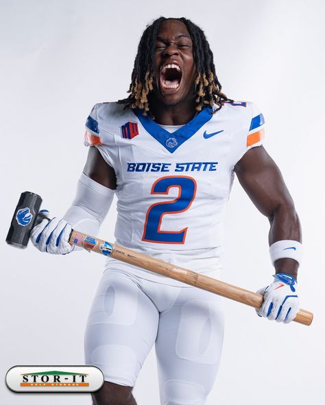 Boise State Football, Boise State Broncos, Broncos Football, Boise State, Football Pictures, College Football, Ncaa, Nfl, Football