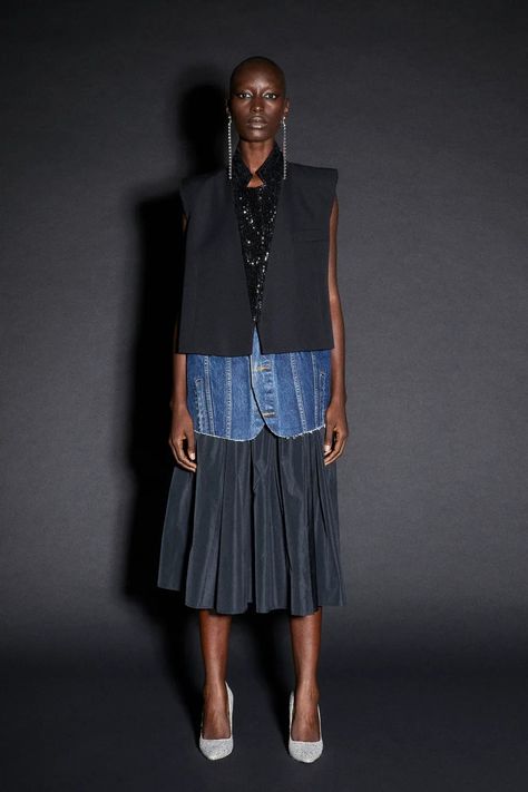 Lutz Huelle, Upcycled Denim Jacket, Spring 2023 Ready To Wear, 2023 Ready To Wear Collection, 2023 Ready To Wear, Vintage Denim Jacket, Sleeveless Jacket, Spring 2023, Harper's Bazaar