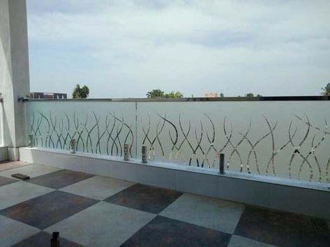 Balcony Railing Glass Etching Designs, Balcony Glass Design Front Balcony Glass Design, Relling Glass Design, Balcony Exterior Design, Balcony Glass Railing Design, Staircase Glass Design, Glass Railing Design, Reling Design, Steel Stairs Design