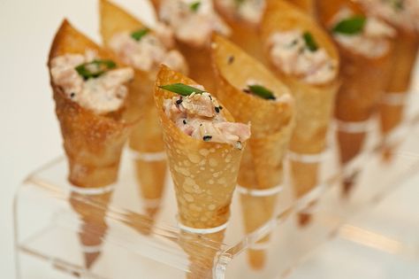 Spicy Tuna in Wonton Ice Cream Cones Tuna Wonton, Hors Devours Appetizers, Great Australian Bake Off, Wedding Hors D'oeuvres, Hors Devours, Spilled Milk, Reception Food, Spicy Tuna, Catering Menu