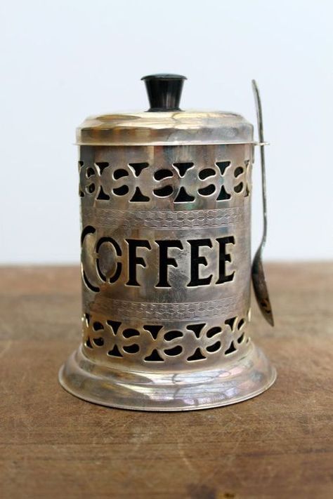 There She Goes Retro Cafe, Coffee Talk, Coffee Canister, Chocolate Coffee, Coffee Cafe, Coffee Love, Coffee Quotes, Vintage Coffee, Coffee Art