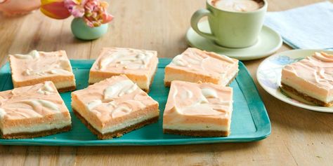 No-Bake Orange-Vanilla Cheesecake Bars Are A Cool Summer Dessert Creamsicle Cheesecake, Easy Spring Cocktails, Strawberry Icebox Cake, Orange Baking, Vanilla Cheesecake, Spring Dinner, Icebox Cake, Cheese Flavor, Easy Cocktails