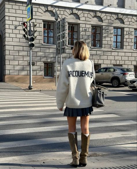 Cowboy Boots Winter Outfit, Cowboy Boots Winter, Boots Winter Outfit, Boots Winter, Layer Style, Summer Outfit Inspiration, Winter Fits, Style Outfits, Winter Outfit