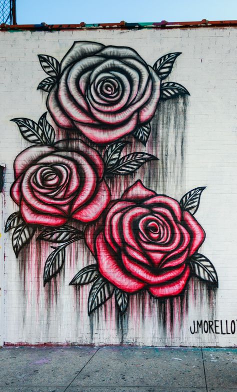 Graffiti Art Drawings, Graffiti Flowers, Skull Art Tattoo, Markers Drawing Ideas, Cool Tattoo Drawings, Graffiti Text, Wall Art Diy Paint, Hippie Painting, Rose Drawing