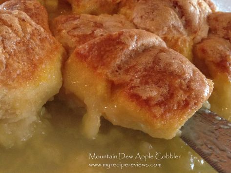 Mountain Dew Apple Cobbler – My Recipe Reviews Apple Cobbler Recipe, Apple Cobbler, Peach Cobbler Recipe, Peach Recipe, Cobbler Recipes, Easiest Apples, Apple Pies Filling, Apple Desserts, Sweet Sauce