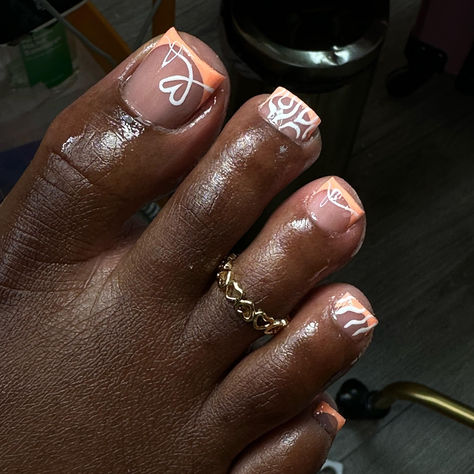 #toenails #nails #acrylic French Tip Toes With Design, Fall Toes, Gel Toe Nails, Toe Nail Color, Pretty Toe Nails, Acrylic Toes, Beige Nails, Summer Toe Nails, Diy Acrylic Nails