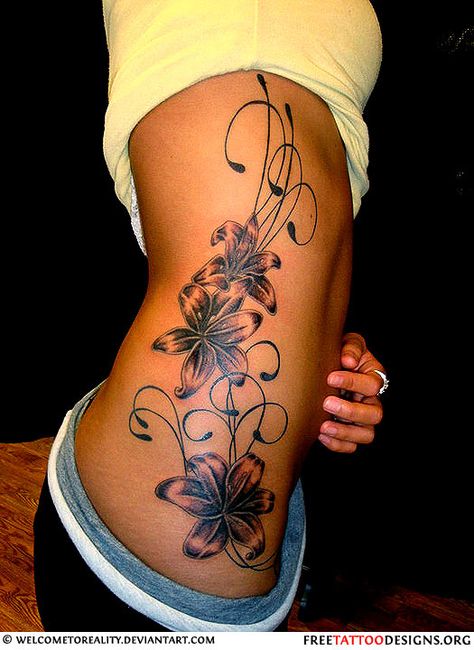 Love these flowers Lily Tattoo Design, Rib Tattoos For Women, Muster Tattoos, Pieces Tattoo, Geniale Tattoos, Lily Tattoo, Floral Tattoo Design, Tattoo Designs For Girls, Side Tattoos