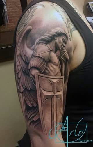 Arc Angel Michael Cool Cross Tattoos, Archanděl Michael, Tato Phoenix, Archangel Michael Tattoo, Hals Tattoo Mann, Tato 3d, St Michael Tattoo, Archangel Tattoo, Armor Tattoo