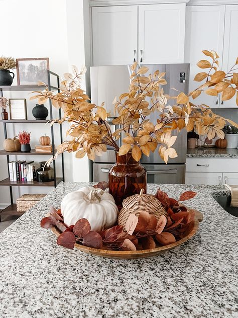 Fall kitchen styling, neutral fall decorating, how to style kitchen centerpiece, fall florals, fall pumpkin, woven pumpkin Kitchen Island Decor For Fall, Fall Decor Kitchen Island, Fall Shelf Styling, Fall Decor On A Budget, Fall Kitchen Decor Ideas, Elegant Fall Decor, Porch Fall Decor, Kitchen Centerpiece, Modern Fall Decor