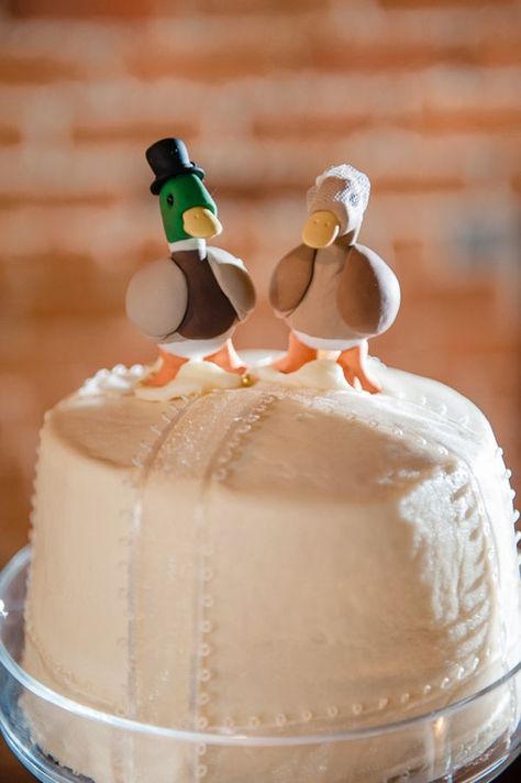 Country Wedding Ideas Decorations, Duck Cakes, Duck Wedding, Rustic Country Wedding Ideas, Duck Party, Southern Louisiana, Country Wedding Ideas, Decorations Flowers, Duck Cake