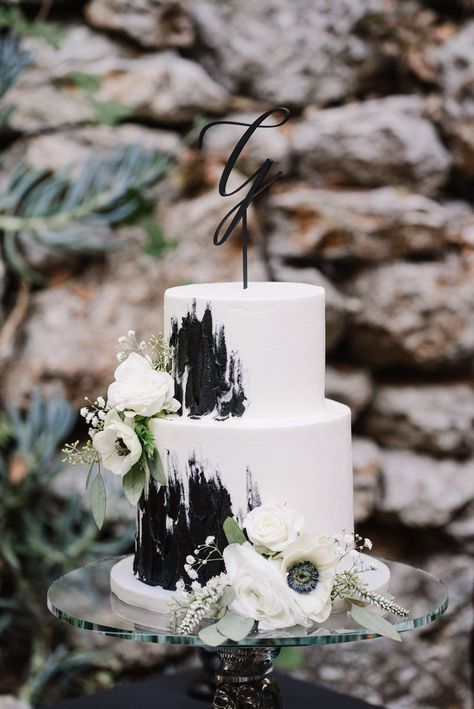 Wedding Cakes With Black Accents, Wedding Cake With Black Accents, Black Boho Wedding Cake, Black Accent Wedding Cake, Masculine Wedding Cake, Wedding Cakes Black And White, Black And White Wedding Cakes, Wedding Cake Black, Black Tie Wedding Cake