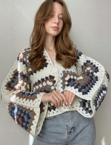 Cardigan Crochet Ideas, Winter Crochet Ideas, Winter Crochet Hat, Fall Crochet Projects, Crochet Sweater Design, Gilet Crochet, Chunky Crochet Blanket, Crochet Winter Hats, Fall Crochet Patterns