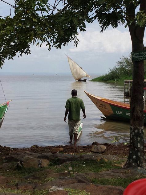 Took this pictures at Dunga Beach fishing spot #Kisumu #LakeVictoria Lake Victoria Kenya, Kisumu Kenya, Kenyan Culture, Swahili Coast, Africa Vintage, Lake Victoria, Zanzibar Beaches, Beach Fishing, Dark Star