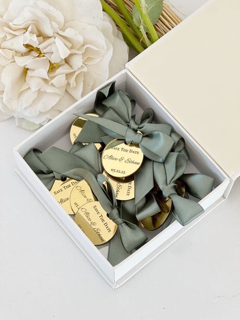 Hajj Gifts, Bridesmaid Gift Tag, Baby Party Decorations, Quinceanera Favors, Gold Wedding Favors, First Communion Favors, Tag Name, Engagement Favors, Birthday Gift Tags