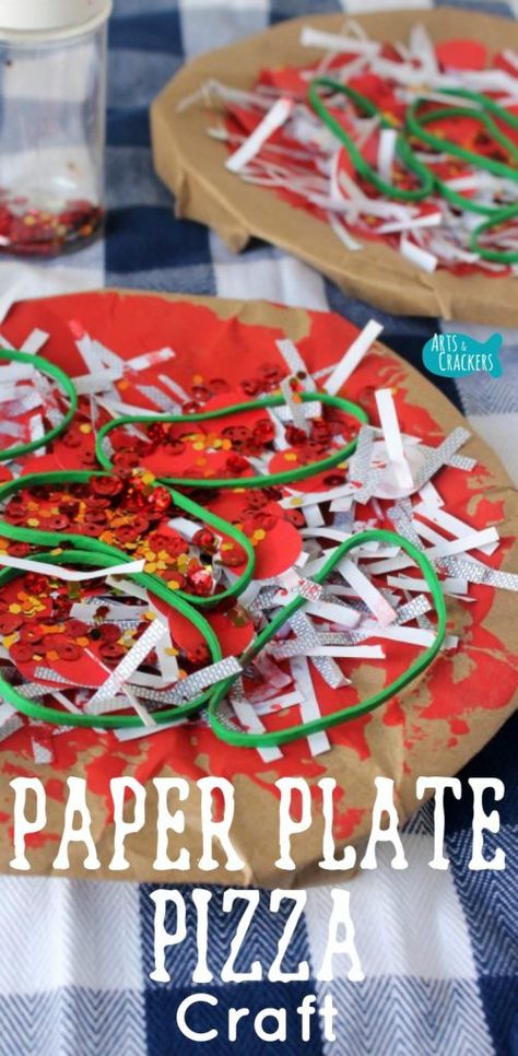 Top off family night or celebrate National Pizza Party Day with this kid made Paper Plate Pizza craft! National Pizza Day Activities, Paper Plate Pizza Craft, Paper Plate Pizza, Pizza Activities, Pizza Craft, Family Pizza Night, Eating Pizza, Kid Friendly Crafts, Making Homemade Pizza