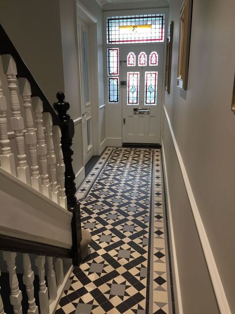 Stairway Lighting Ideas, Lighting Entrance, Hall Tiles, Victorian Hall, Contemporary Hallway, Entryway Stairs, Victorian Hallway, Victorian Floor Tiles, Stairway Lighting