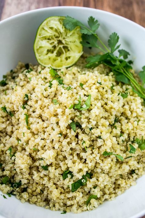 Superfood Breakfast Bowl, Best Quinoa Recipes, Cilantro Lime Quinoa, Quinoa Recipes Easy, Quinoa Recipes Healthy, Superfood Breakfast, Lime Quinoa, Quinoa Salad Recipes, Dinner Side Dishes