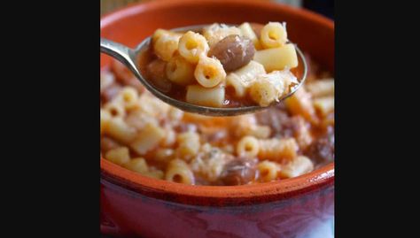 Come fare Pasta e Fagioli con le Cotiche ricetta napoletana: cosa occorre e preparazione Pasta E Fagioli, Macaroni, Macaroni And Cheese, Corn, Pasta, Cheese, Ethnic Recipes, Macaroni Cheese