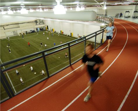 Sports Facility Design, School Gym Design, Indoor Sports Facility, Indoor Track And Field, College Fitness, Sports Training Facility, Indoor Soccer Field, Gym Architecture, Sports Facility Architecture