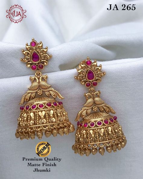 Jumkas Gold Traditional, Simple Jhumka Earrings, Ear Rings Buttalu Gold, Ear Rings Gold Indian Bridal, Antique Jimikki, Jumkas Antiques, Buttalu Earrings Gold, Golden Jhumka, Latest Earrings Design