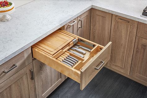 Knife Drawer, Knife Organization, Kabinet Dapur, Rev A Shelf, Drawer Inserts, Kitchen Drawers, Trendy Kitchen, Painting Kitchen Cabinets, Kitchen Cabinet Design