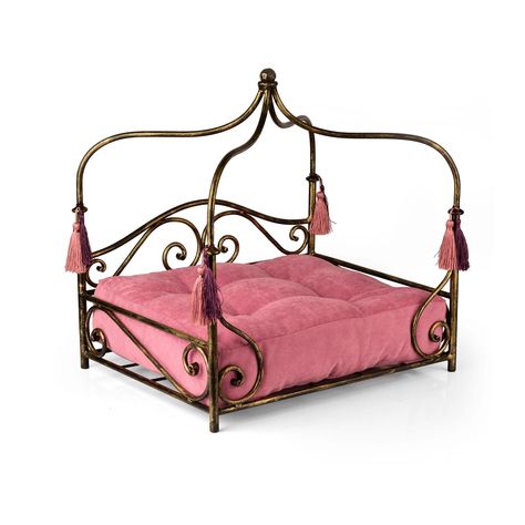 A wrought-iron bed for your dog or cat is a work of art that will decorate your interior and will definitely please your pet. This forged pet bed model is ideal for a classic-style interior. Smooth curved lines, forged elements, smooth curves of the tent supports, where you can easily attach light fabric for even greater comfort for your pet - everything indicates your attitude towards your beloved pet. Add any of bowl stands from our cataloque to this bed to complete the composition and save up Princess Dog Bed, Classic Style Interior, Wrought Iron Bed, Bed Luxury, Furniture Unique, Cat Beds, Iron Bed, Cots, Curved Lines