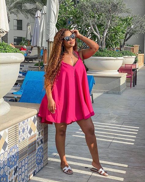 806beafe154032a5b818e97b4420ad98desc36859873ri Beach Wear For Ladies, Dresses For Vacation, Latest African Fashion Dresses, Looks Chic, Cute Simple Outfits, African Fashion Dresses, Looks Style, Beach Wear, African Dress