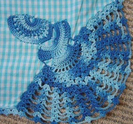 Doting on Doilies: Crinoline Lady Edges Ideas, Crochet Edges, Crochet Dollies, Fillet Crochet, Crochet Lace Pattern, Crochet Quilt, Crochet Wool, Crochet Girls, Crochet Decoration