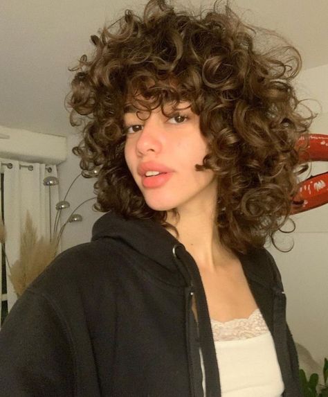 3a Hair, Natural Curly Hair Cuts, Curl Shampoo, Curly Hair Photos, Short Curly Haircuts, Haircuts For Curly Hair, Hair Color Purple, Curly Hair Inspiration, Curly Girl Hairstyles