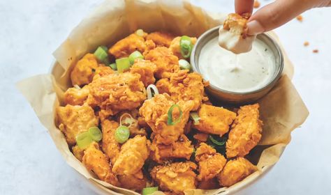 Easy, Crispy Vegan Tofu Popcorn Chicken | VegNews Popcorn Tofu, Vegan Popcorn, Popcorn Chicken Recipe, Sesame Tofu, Food Issues, Vegan Tofu, Popcorn Chicken, Fried Cauliflower, Extra Firm Tofu