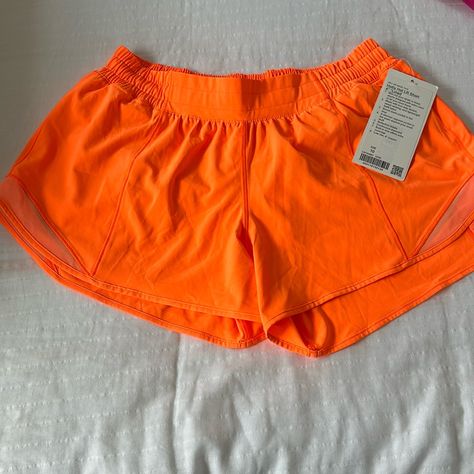 Lululemon Hotty Hot Lr Short 4” Inseam. Low Rise. Size 10tall New With Tags. Color Is Highlight Orange. Orange Lululemon Shorts, Lululemon Outfit Fashion, Lululemon Stuff, Gazelle Outfit, Candyland Invitations, Lulu Fits, Adidas Gazelle Outfit, Lululemon Outfit, Birthday Clothes