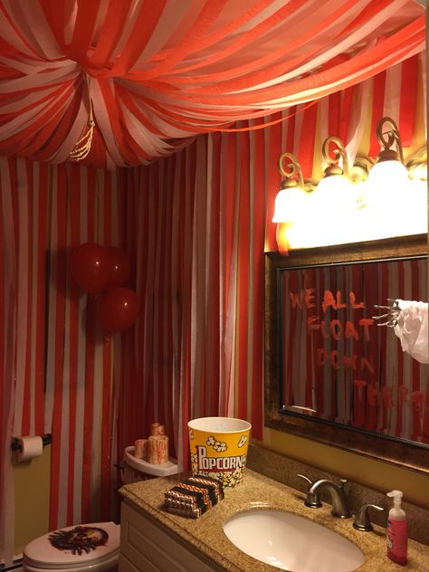 Creepy carnival inspired bathroom Creepy Halloween Bathroom Decor, Creepy Clown Party Ideas, Halloween Party Decorations Indoor Scary, Freakshow Theme Party, Circus Bathroom Decor, Pennywise Haunted House Ideas, Scary Circus Theme Party Decorations, Creepy Circus Theme Party, Evil Circus Creepy Carnival Diy