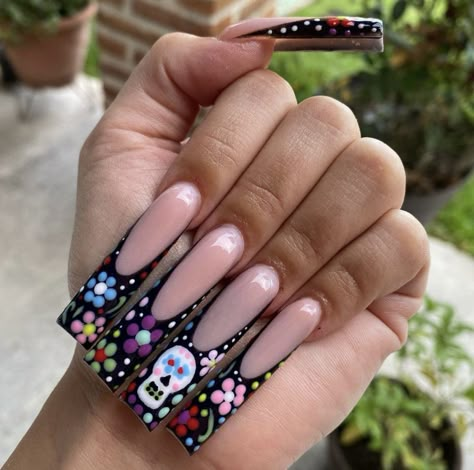 Sugar Skull Nails, Lost Someone, Skull Nails, Halloween Acrylic Nails, Anime Nails, Pretty Gel Nails, Long Acrylic Nails Coffin, Summer Acrylic Nails, Va Va Voom