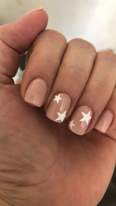 55+ Chic 4th Of July Nails Designs For A Festive Manicure Simple Nail Designs Stars, White Star On Nails, Stars On Nails Design, Pedicure Ideas Classy, White And Nude Nail Designs, Nude Nails With White Design, Star Nails White, Neon Star Nails, Nails With Stars Design