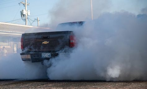 Duramax doing a burnout!! @roy_mf_abel1 #pickup #trucks #dieseltrucks #diesel #duramax #LML #coal #smoke #burnout #contest Burn Out, Diesel Trucks, Pickup Trucks, Pick Up, Trucks, Train, Vehicles