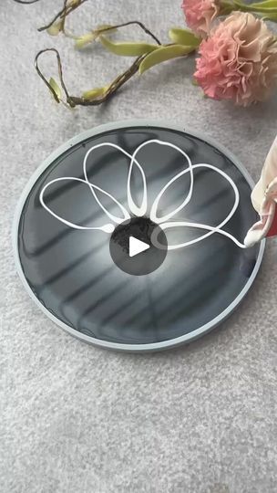 Resin Flower Table, Saniya Shaikh, Resin Art Tutorial, Diy Resin Flowers, Flowers 3d, Resin Design, Handmade Coasters, Epoxy Resin Art, Resin Coasters