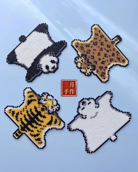 Pony Bead Crafts, Fuse Bead Patterns, Pixel Art Templates, Diy Perler Bead Crafts, Seed Beading, Diy Perler Beads, Hand Embroidery Projects, Iron Beads, Thread Art