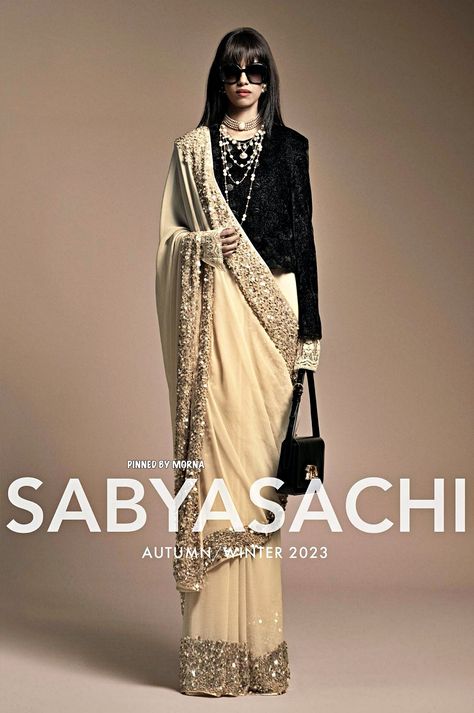 Sabyasachi Mukherjee - India 🇮🇳 Sabyasachi Suits, Sabyasachi Mukherjee, Sabyasachi Lehenga, Saree Poses, Red Lehenga, Technology Fashion, Model Aesthetic, Indian Aesthetic, Anarkali Suit