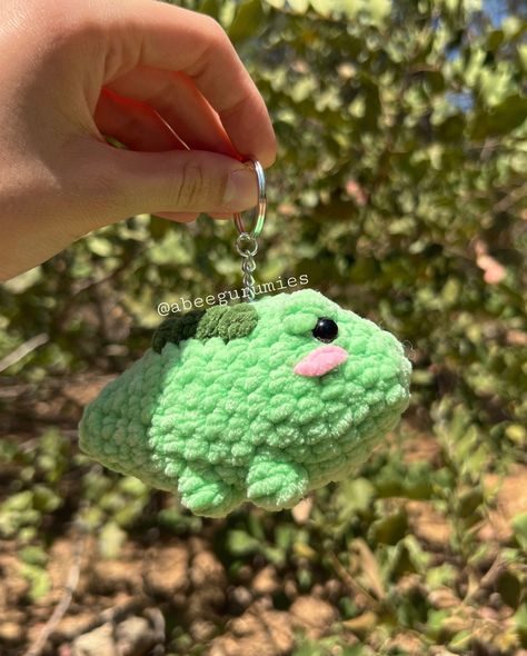 Meet Chomp, the friendly crocodile 🐊 💚 Don’t be afraid, I promise, he is the perfect company 💚✨ 🐊made by: me 🙋🏻‍♀️ 🐊pattern: @harucrochets 💚Available as a keychain ✨ #amigurumi #amigurumilove #amigurumiaddict #amigurumicrochet #amigurumicrocodile #crocodile #crochet #crochetaddict #crochetlove #crocheting #crochetcrocodile #yarn #yarnaddict #yarnlove #crafts #handmade #handmadewithlove #toys #plushies #stuffedanimals Crocodile Crochet, Keychain Amigurumi, Crochet Plushies, Crochet Keychain, Crafts Handmade, Be Afraid, I Promise, Made By Me, Crochet Amigurumi