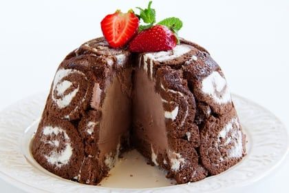 Chocolate Charlotte royale cake recipe - Netmums Charlotte Royale Recipe, Chocolate Charlotte, Charlotte Royale, Charlotte Cake, Royal Cakes, Afternoon Tea Recipes, Victoria Sponge Cake, Double Cream, Classic Recipes